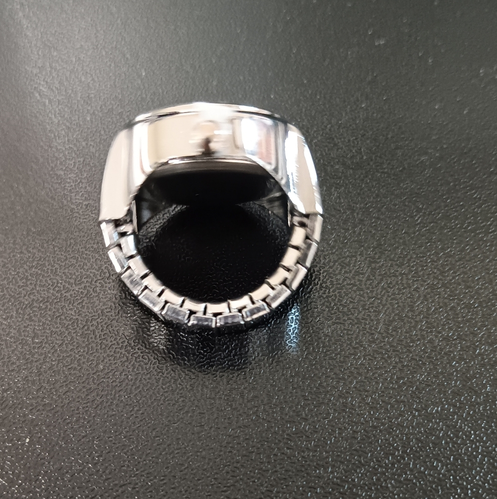 Finger Watch (NEW) - Picture 3 of 5